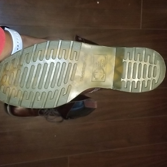 Dr. Martens - Picture 3 of 4